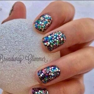 Broadway Glimmer (RETIRED) Color Street Nail Strips